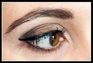 Teindre ses sourcils a domicile